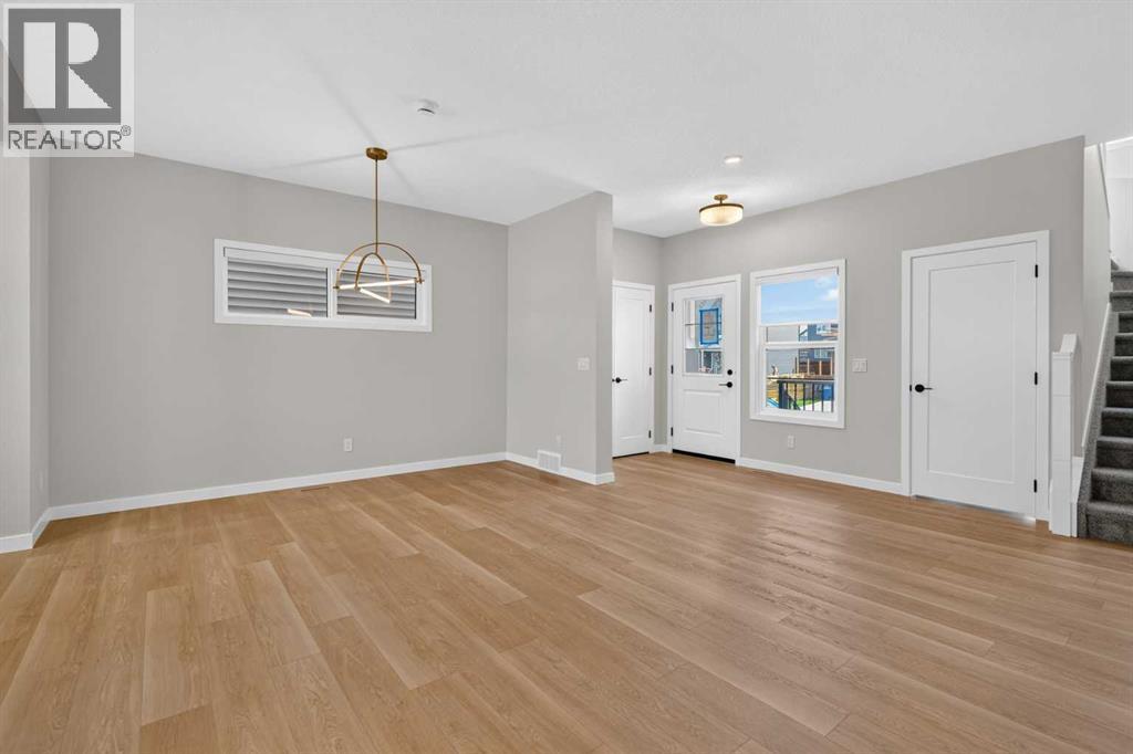 18 Chinook Winds Court Sw, Airdrie, Alberta  T4B 5X6 - Photo 9 - A2334217