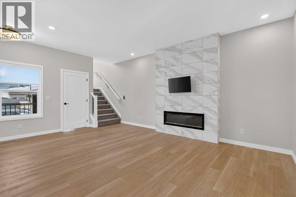 18 Chinook Winds Court Sw, Airdrie, Alberta  T4B 5X6 - Photo 5 - A2334217
