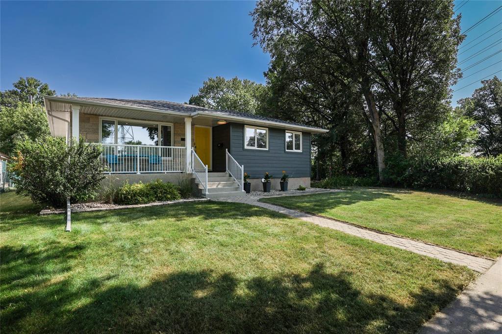 657 Dunrobin Avenue, Winnipeg, Manitoba R2K 0V3 - Photo 0 - 202619124