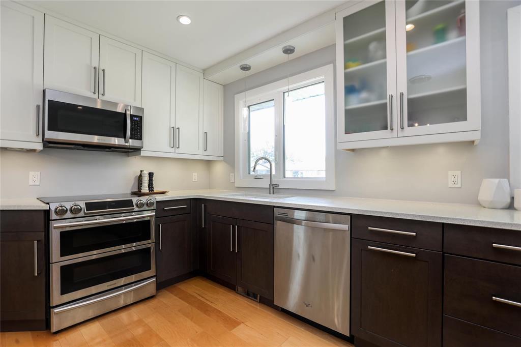 657 Dunrobin Avenue, Winnipeg, Manitoba R2K 0V3 - Photo 11 - 202619124