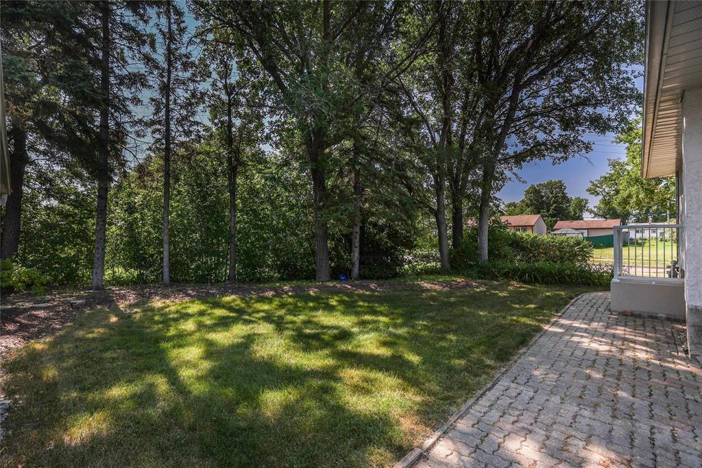 657 Dunrobin Avenue, Winnipeg, Manitoba R2K 0V3 - Photo 46 - 202619124