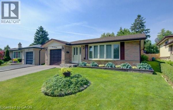 141 HAZELGLEN Drive, Kitchener, Ontario
