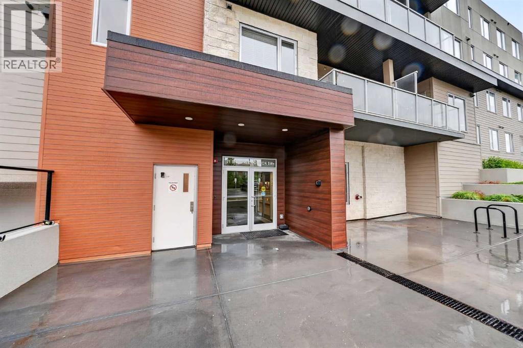 403, 71 Shawnee Common SW, Calgary, Alberta  T2Y 0R2 - Photo 2 - A2314606