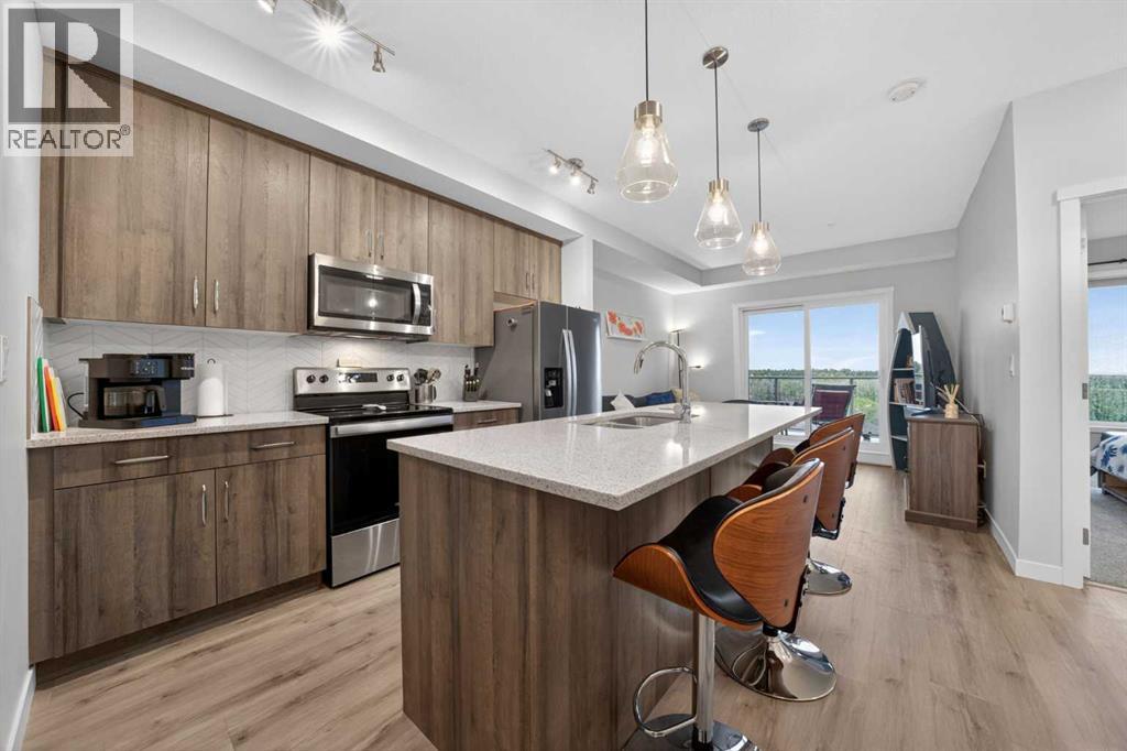 403, 71 Shawnee Common SW, Calgary, Alberta  T2Y 0R2 - Photo 6 - A2314606