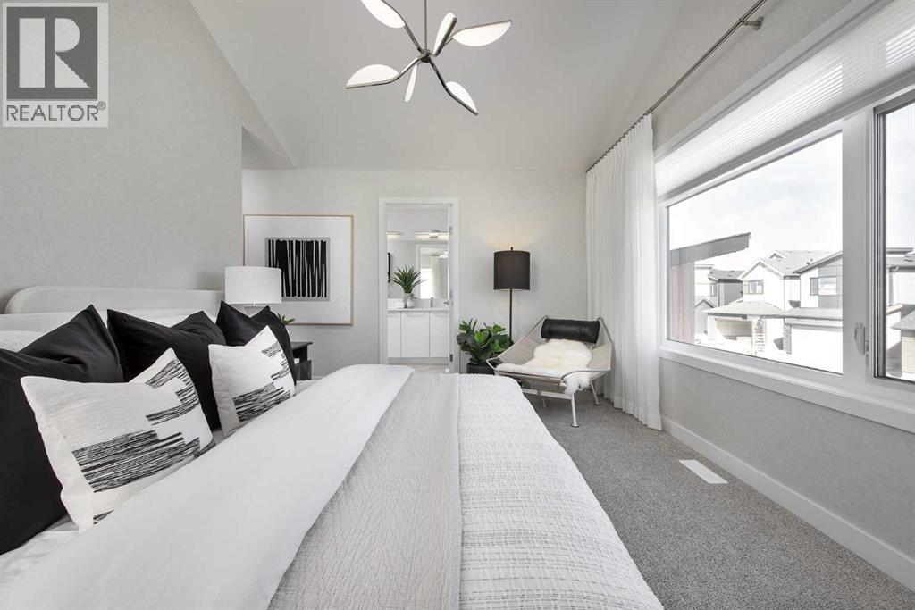 51 Heartwood Villas SE, Calgary, Alberta  T3S 0R6 - Photo 4 - A2326237