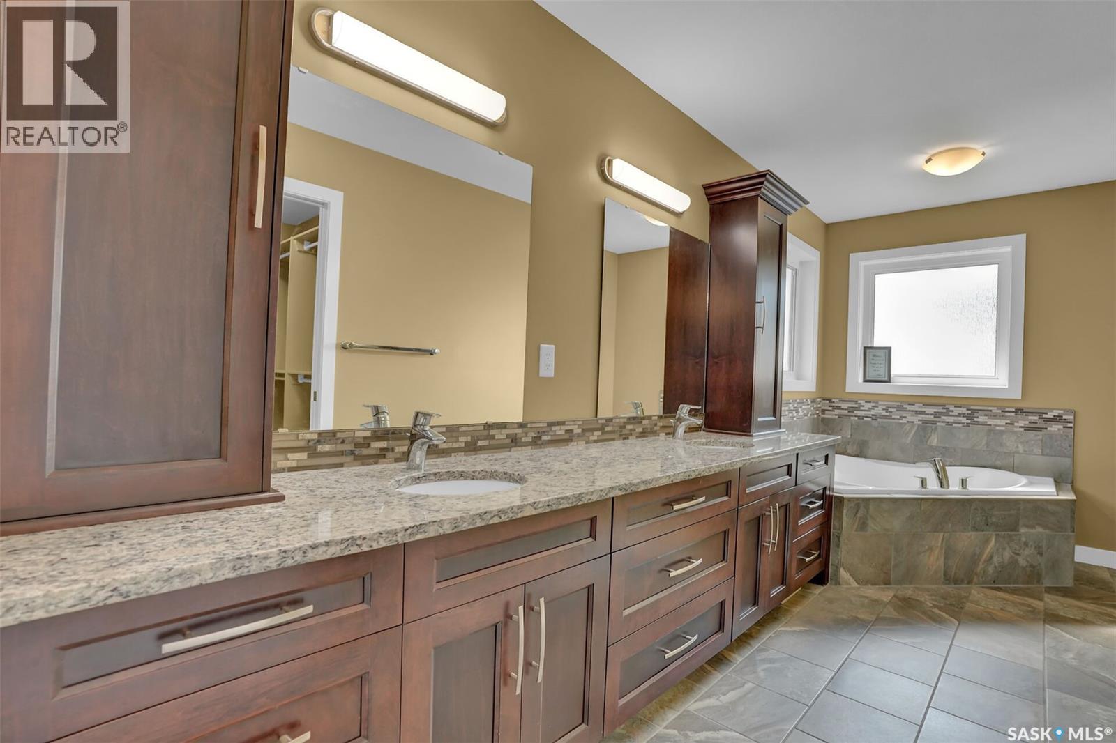 6033 Little Pine Loop, Regina, Saskatchewan S4X 0H5 - Photo 21 - SK044296