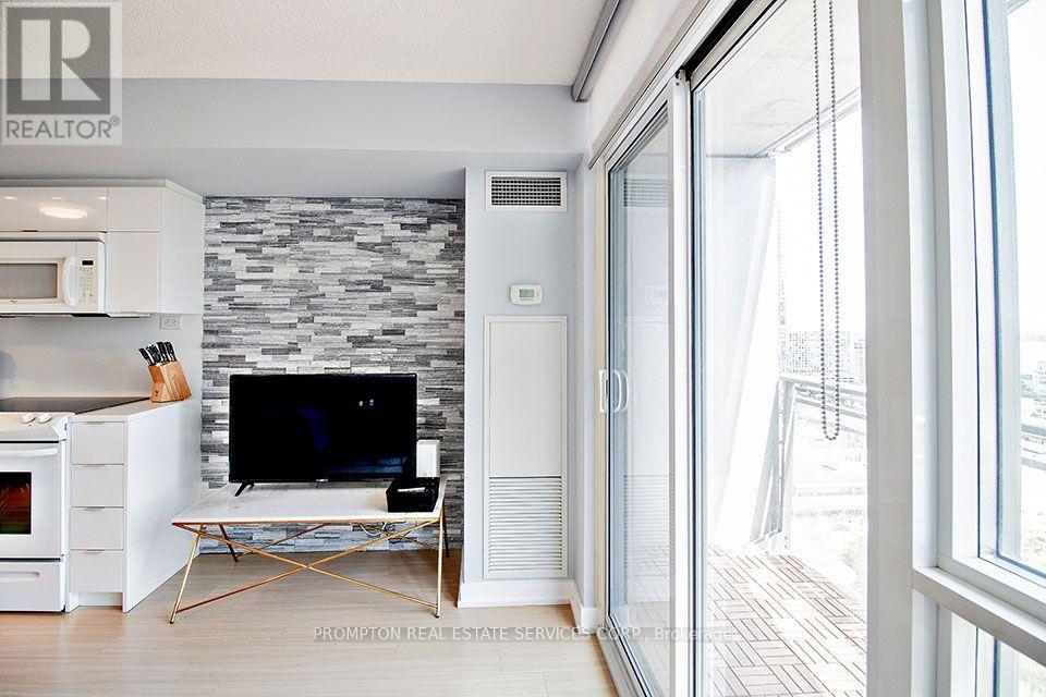 2208 - 21 Iceboat Terrace, Toronto, Ontario M5V 4B1 - Photo 12 - C13631970