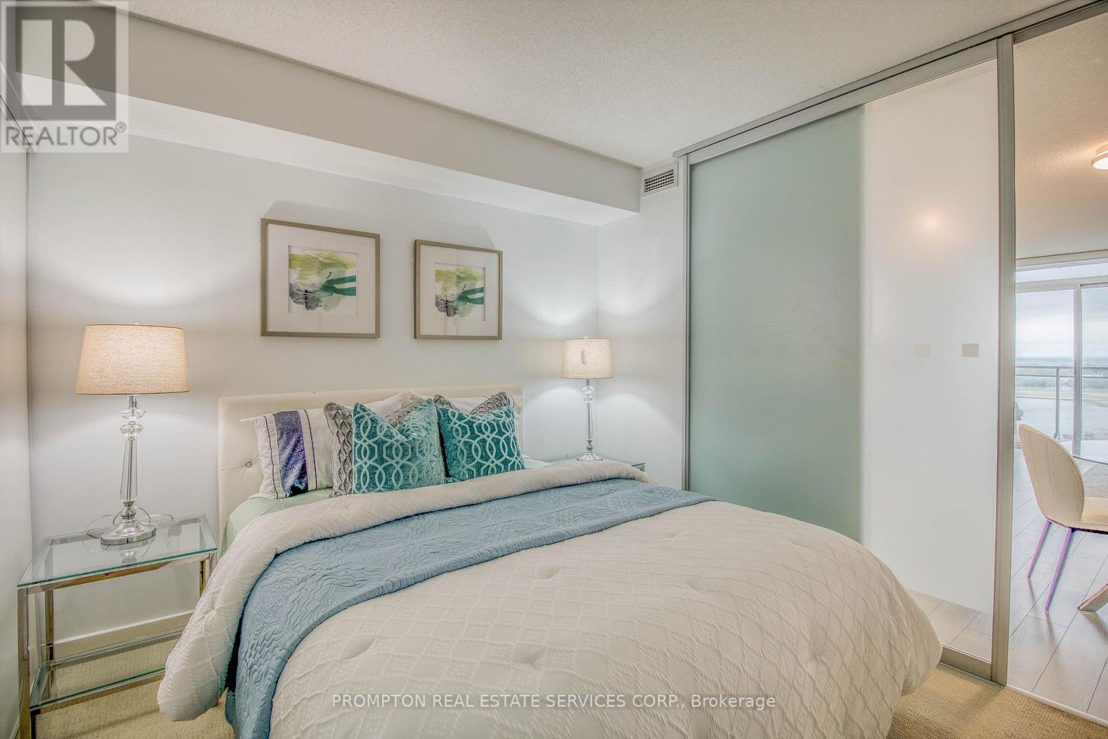 2208 - 21 Iceboat Terrace, Toronto, Ontario M5V 4B1 - Photo 15 - C13631970