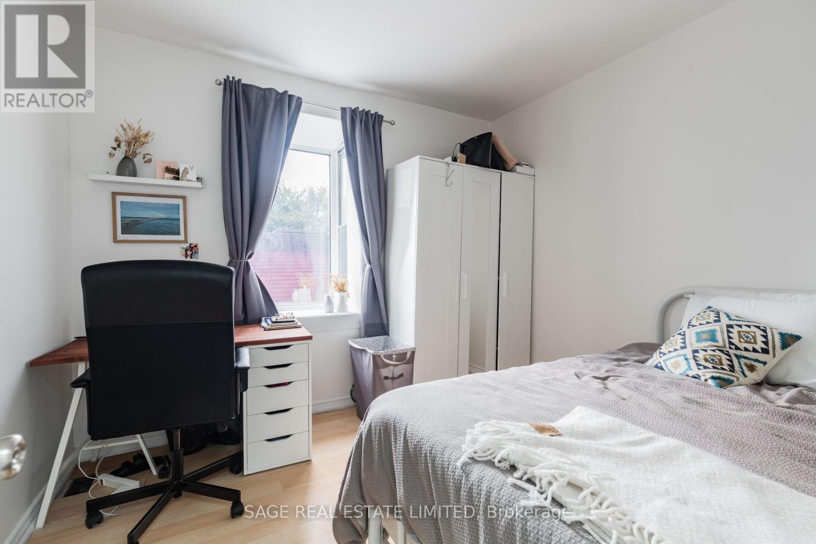 433 Woodfield Road, Toronto, Ontario  M4L 2X4 - Photo 14 - E13631950