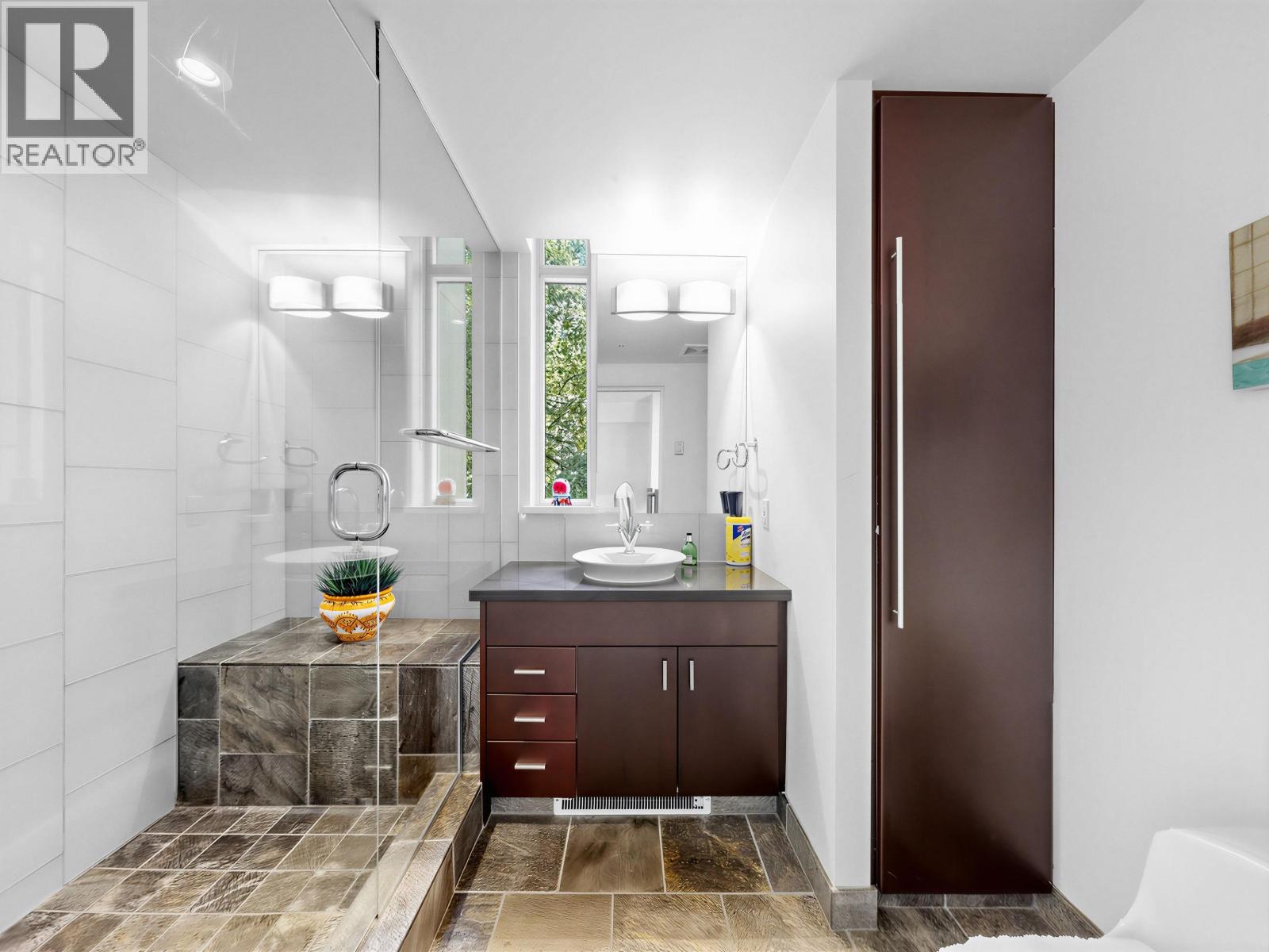 1211 W Cordova Street, Vancouver, British Columbia V6C 3P9 - Photo 28 - R3151100