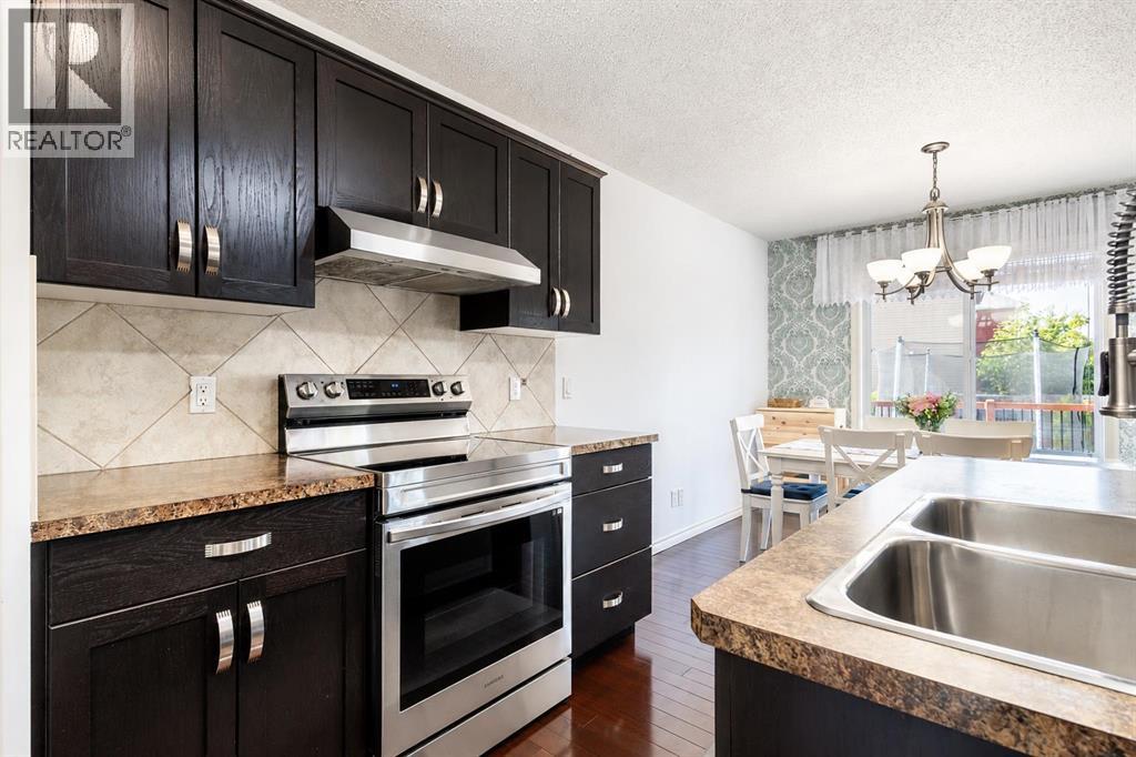 821 Auburn Bay Boulevard SE, Calgary, Alberta  T3M 0H5 - Photo 9 - A2324832