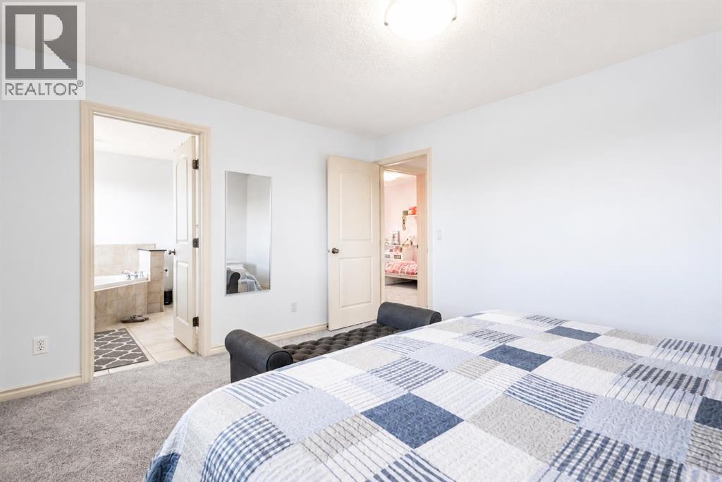 821 Auburn Bay Boulevard SE, Calgary, Alberta  T3M 0H5 - Photo 22 - A2324832
