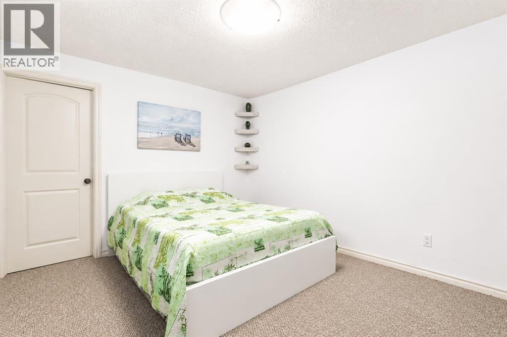 821 Auburn Bay Boulevard SE, Calgary, Alberta  T3M 0H5 - Photo 38 - A2324832