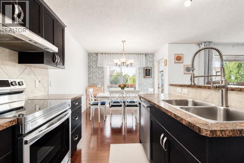 821 Auburn Bay Boulevard SE, Calgary, Alberta  T3M 0H5 - Photo 10 - A2324832