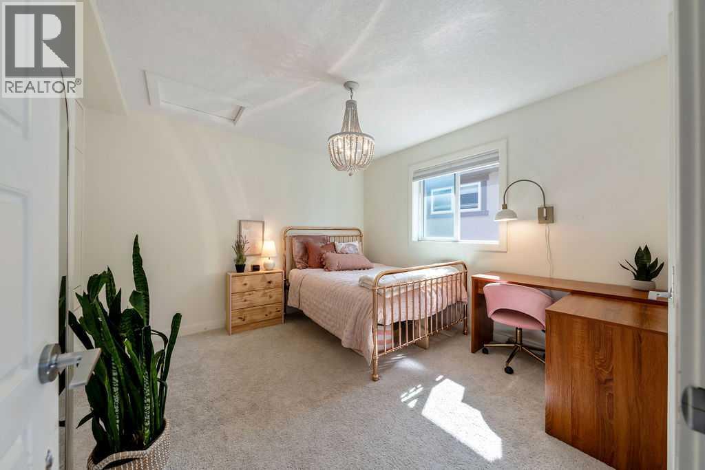 148 Rainbow Falls Glen, Chestermere, Alberta  T1X 0S5 - Photo 35 - A2329472