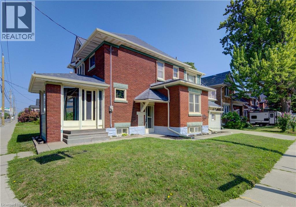 224 Weber Street E, Kitchener, Ontario  N2H 1E8 - Photo 2 - 40852936