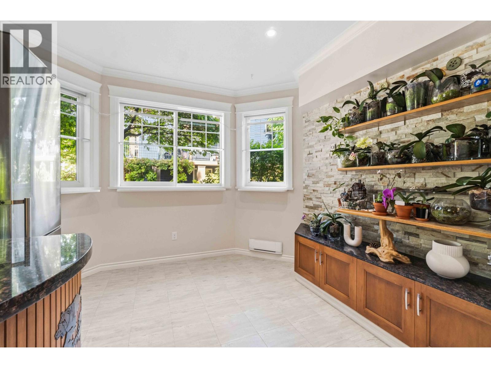 G01 3085 Primrose Lane, Coquitlam, British Columbia  V3B 7S3 - Photo 10 - R3135870