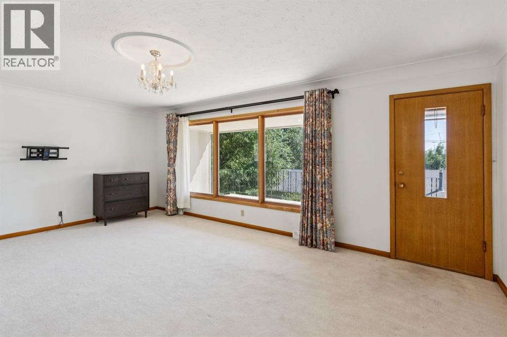 1731 12 Avenue NW, Calgary, Alberta  T2N 1J3 - Photo 12 - A2333429