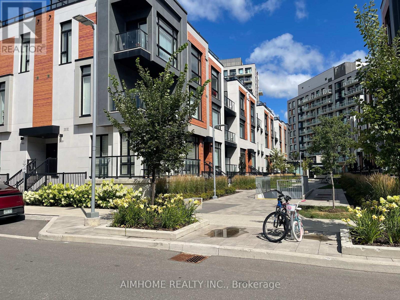 1031 - 14 DAVID EYER ROAD, Richmond Hill, Ontario