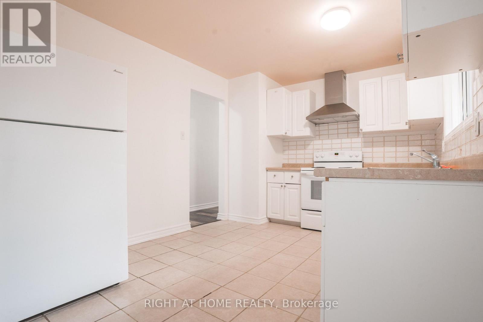 Upper - 695 Glen Forrest Boulevard, Waterloo, Ontario  N2L 4K7 - Photo 12 - X13492270