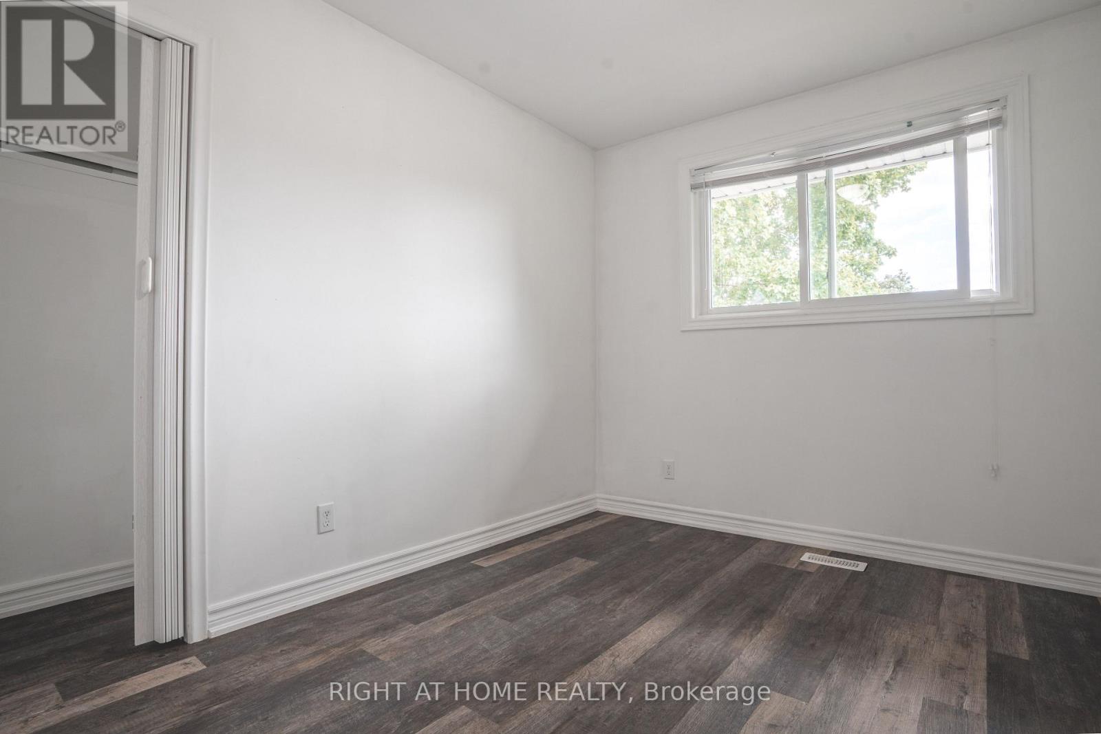 Upper - 695 Glen Forrest Boulevard, Waterloo, Ontario  N2L 4K7 - Photo 5 - X13492270