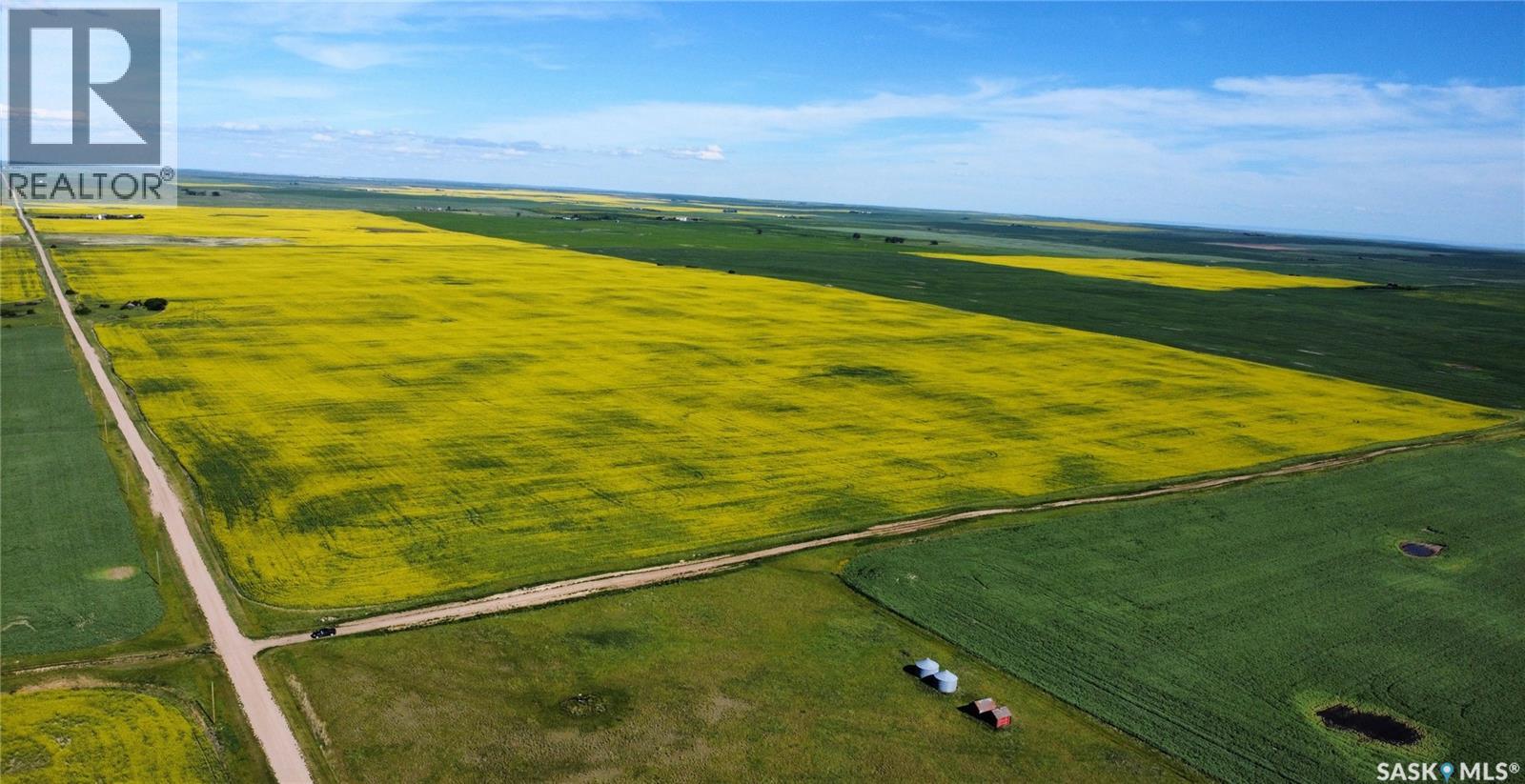 Austin Family Farm, Enterprise Rm No. 142, Saskatchewan S0N 0C6 - Photo 2 - SK027971