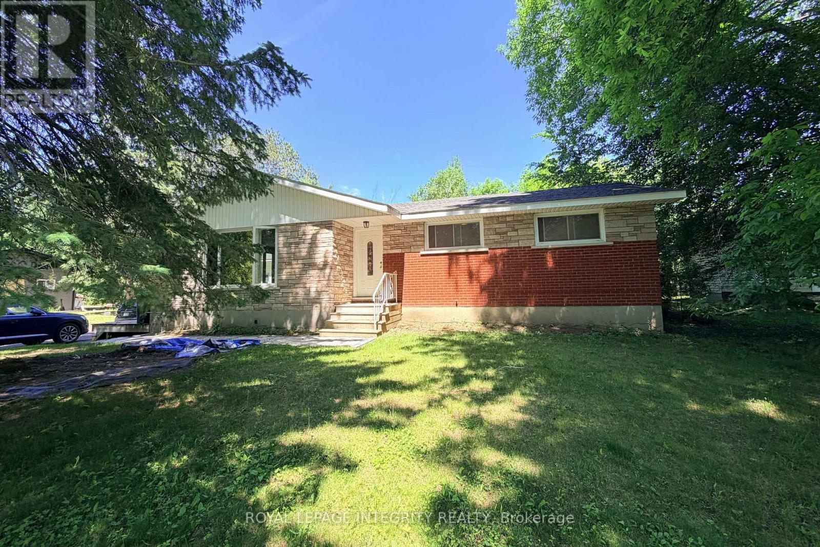 6330 ROTHBOURNE ROAD, Ottawa, Ontario