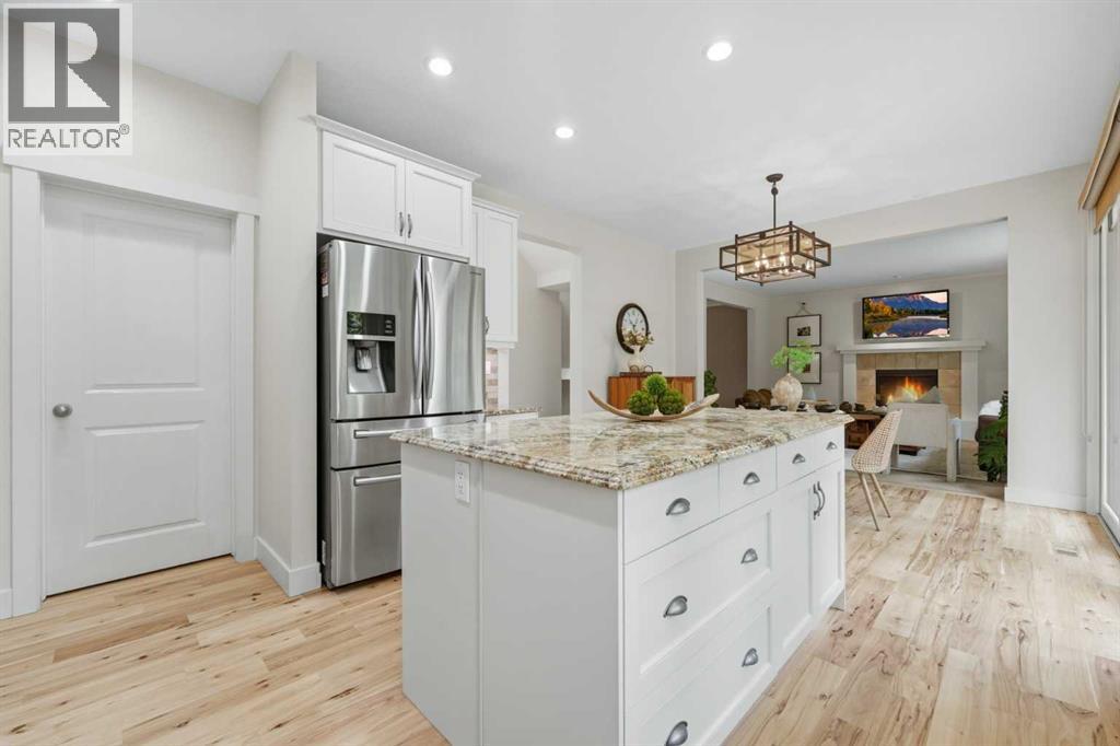 8216 9 Avenue SW, Calgary, Alberta  T3H 0C2 - Photo 13 - A2332270