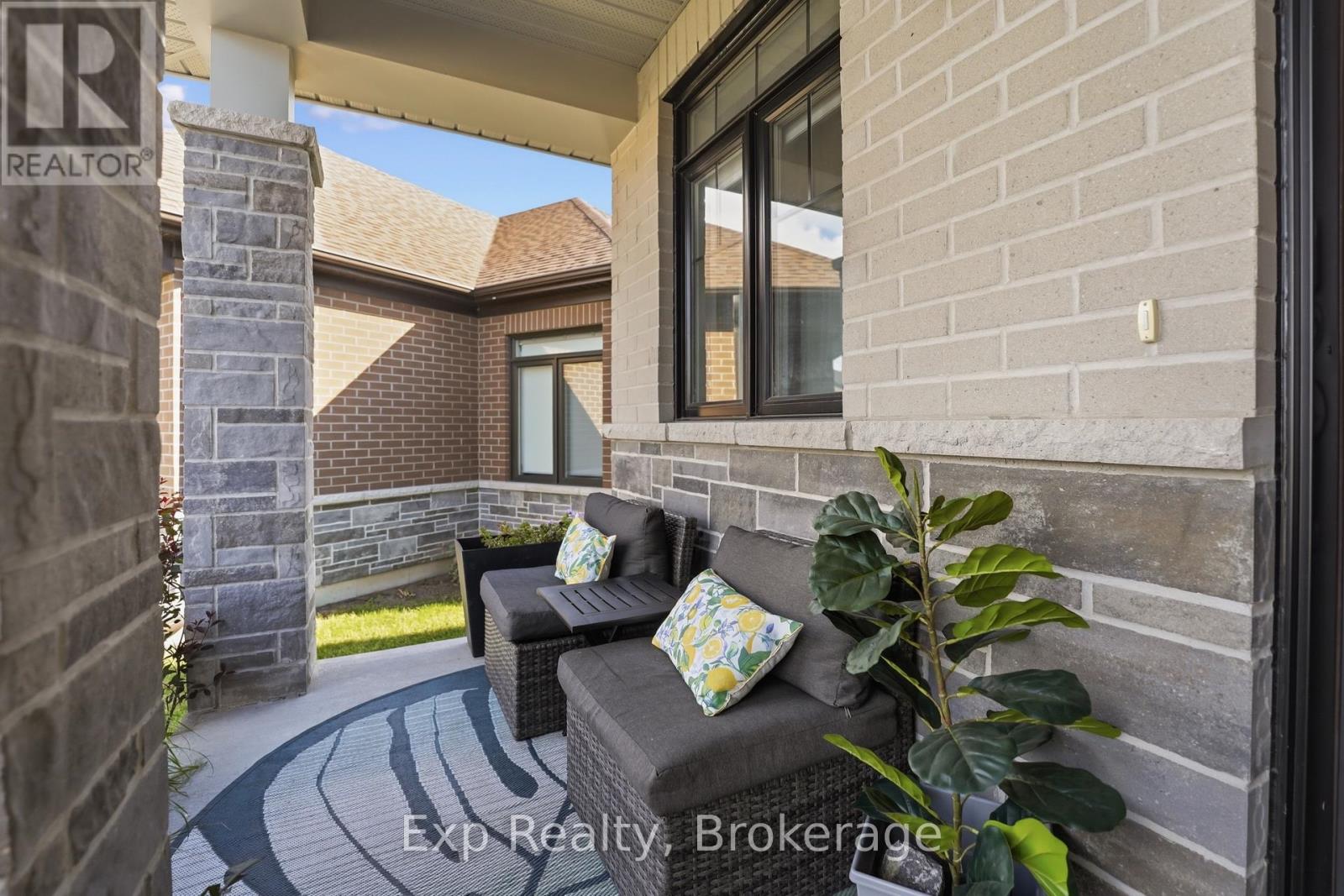 14 Athabaska Drive, Belleville, Ontario  K8N 0T7 - Photo 4 - X13632004