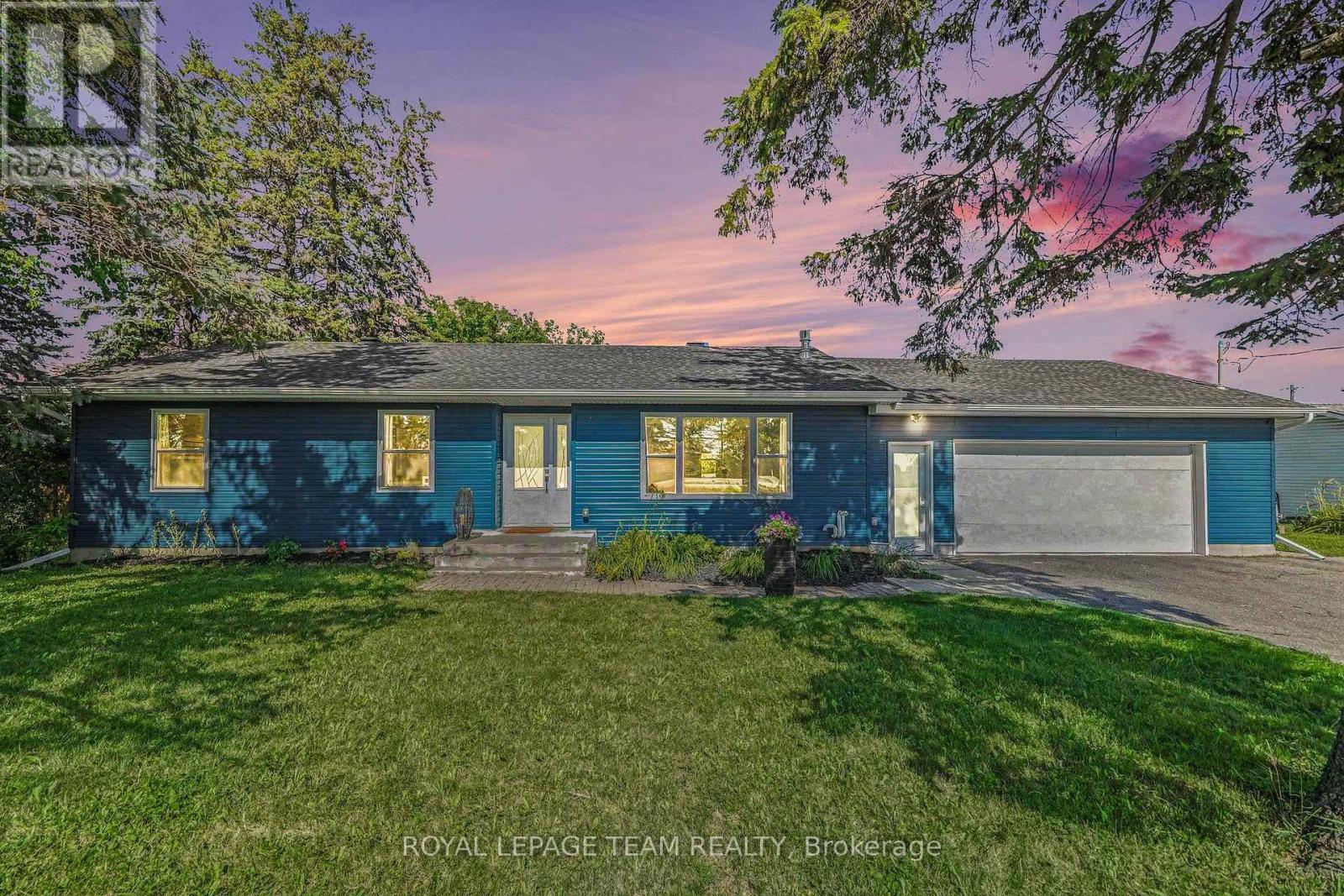 2477 MERIVALE ROAD, Ottawa, Ontario