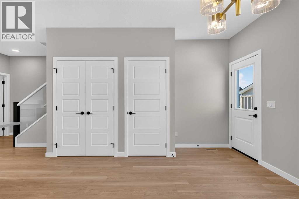 22 Chinook Winds Court SW, Airdrie, Alberta  T4B 5X6 - Photo 16 - A2334349