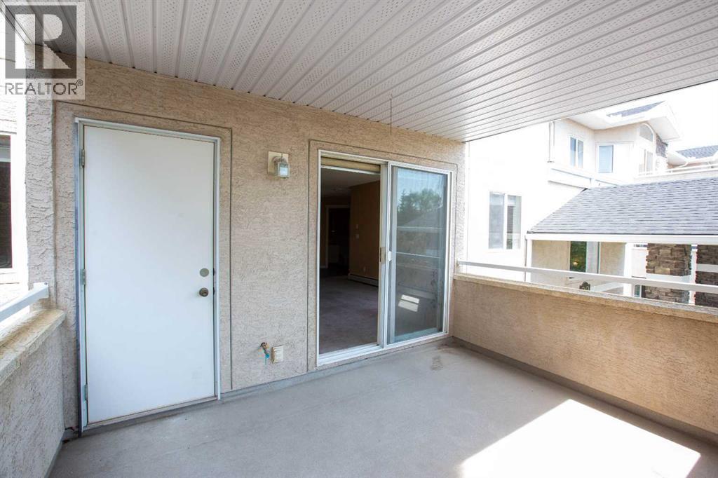 201, 20 Country Hills View NW, Calgary, Alberta  T3K 5A3 - Photo 15 - A2333972