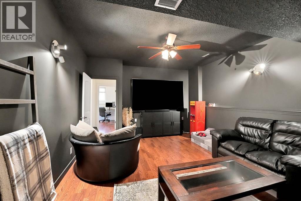 100 Vincent Close, Red Deer, Alberta  T4R 0H8 - Photo 28 - A2332128