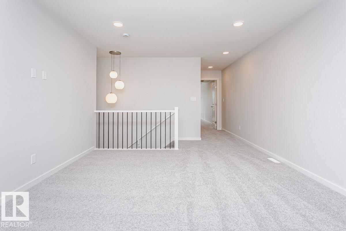 17332 5th St Nw, Edmonton, Alberta  T5Y 6G4 - Photo 13 - E4488568
