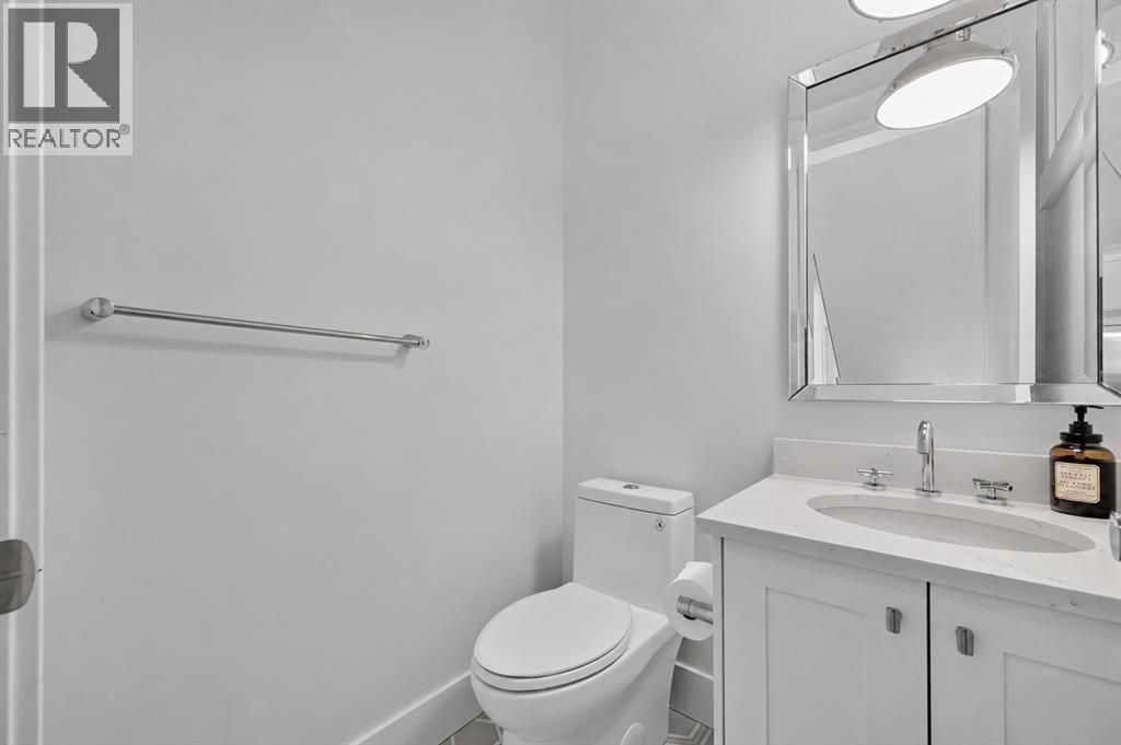 1704 26a Street SW, Calgary, Alberta  T3C 1L1 - Photo 17 - A2331642