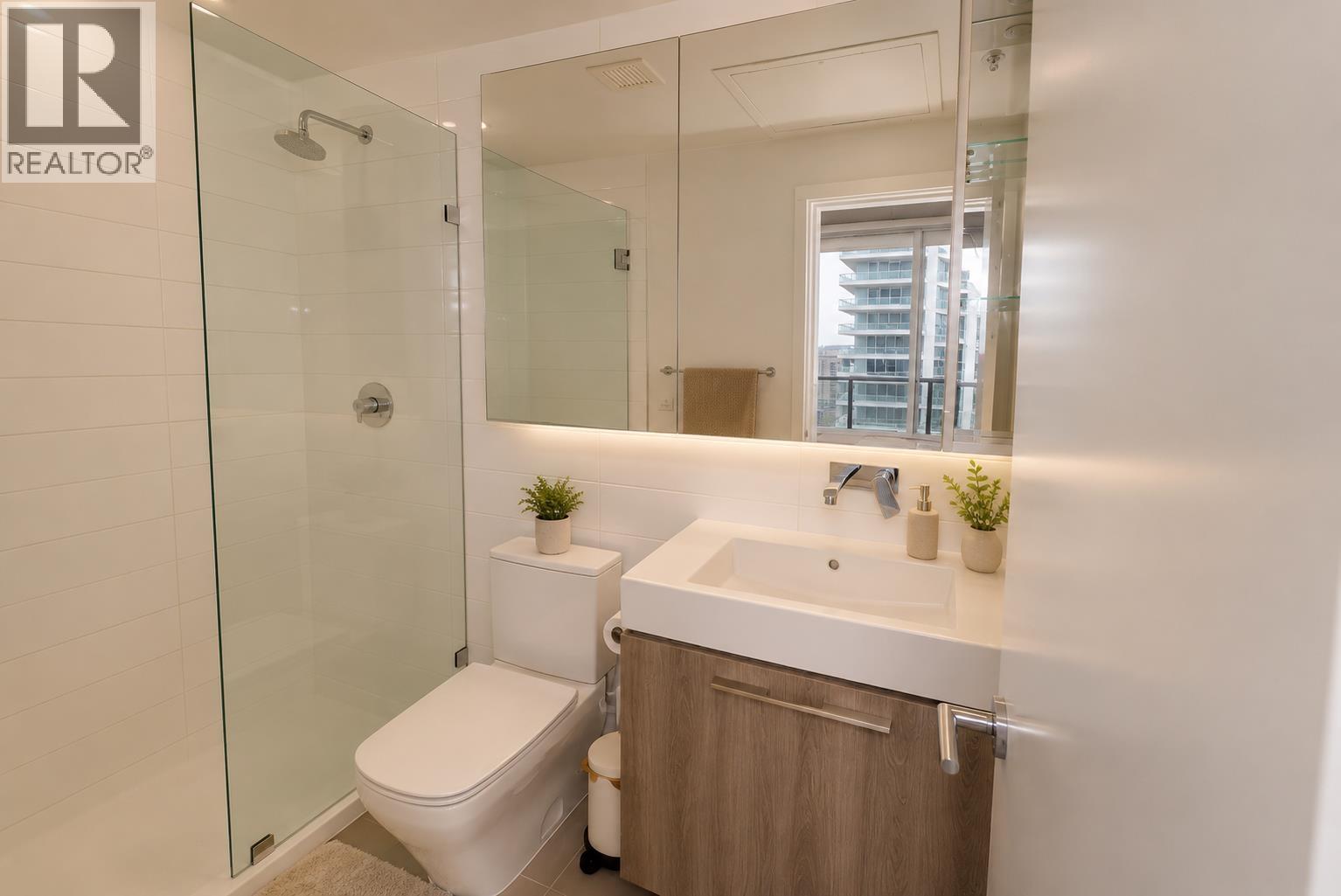 2701 1955 Alpha Way, Burnaby, British Columbia  V5C 0K6 - Photo 11 - R3150074