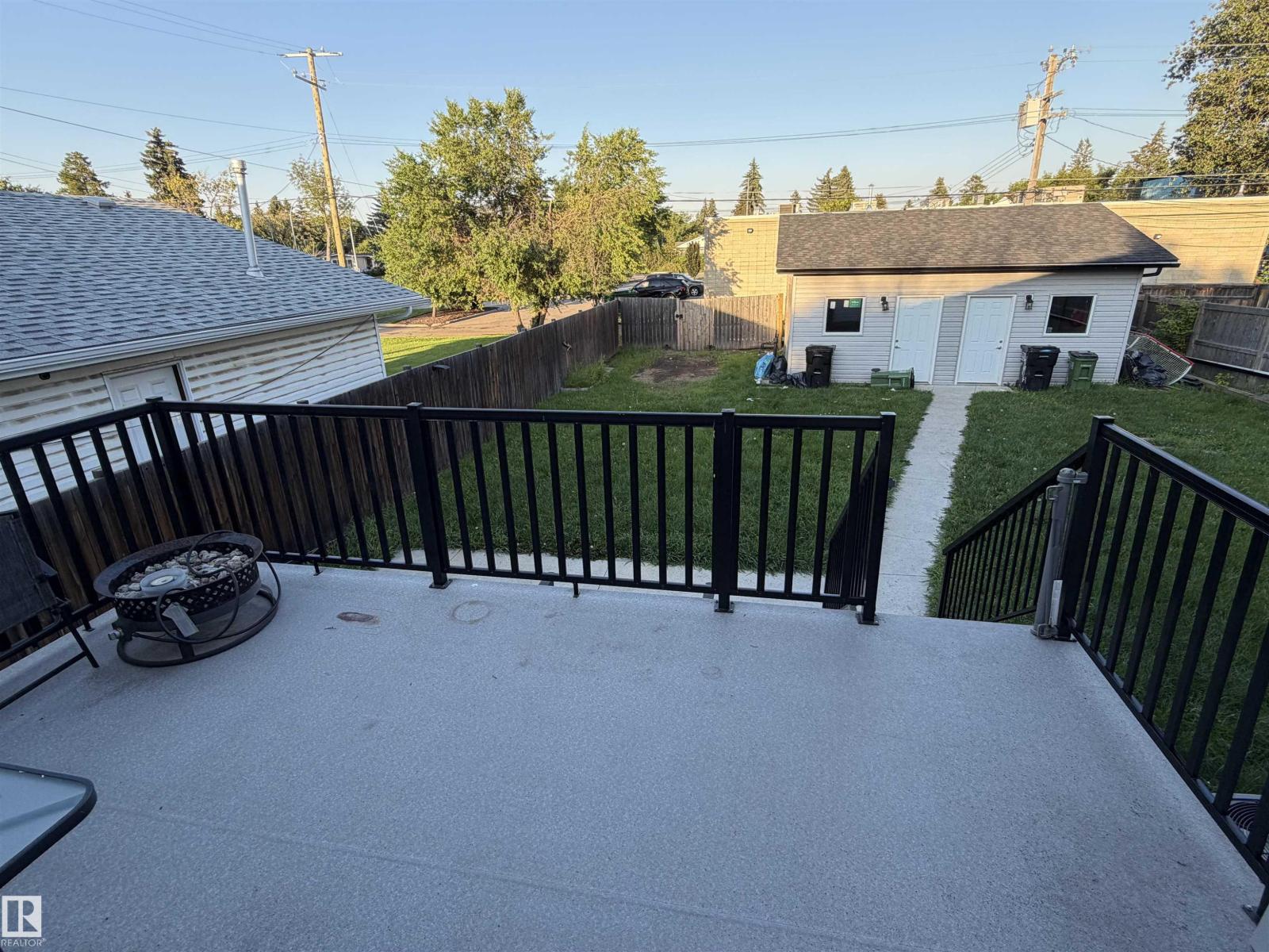#main Floor 9645 150 St Nw Nw, Edmonton, Alberta  T5P 1N2 - Photo 13 - E4501936