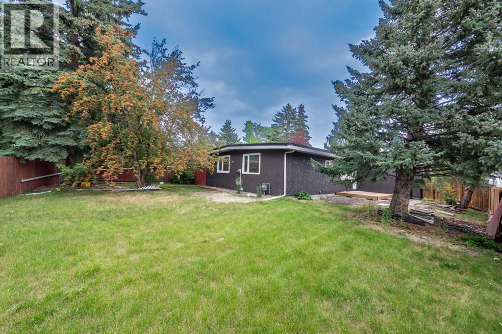 5655 Dalhousie Drive NW, Calgary, Alberta  T3A 1Y5 - Photo 30 - A2330131