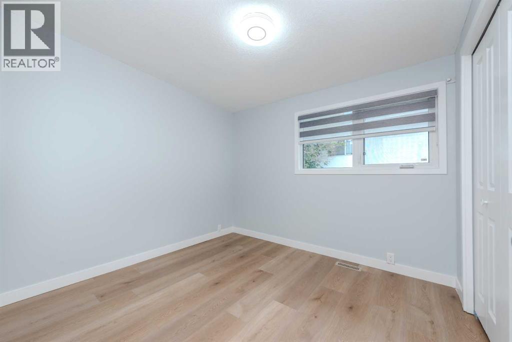 5655 Dalhousie Drive NW, Calgary, Alberta  T3A 1Y5 - Photo 12 - A2330131
