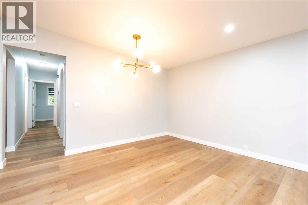 5655 Dalhousie Drive NW, Calgary, Alberta  T3A 1Y5 - Photo 11 - A2330131