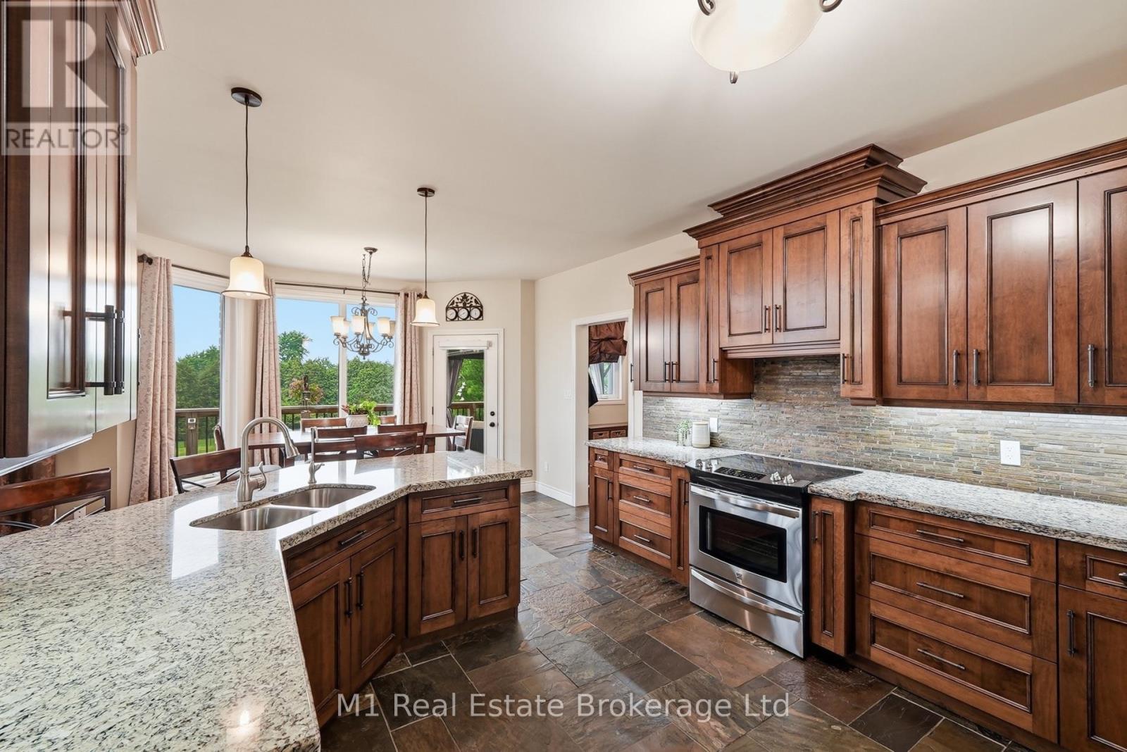 88 Conservation Trail, Centre Wellington, Ontario  N0B 1J0 - Photo 18 - X13626306