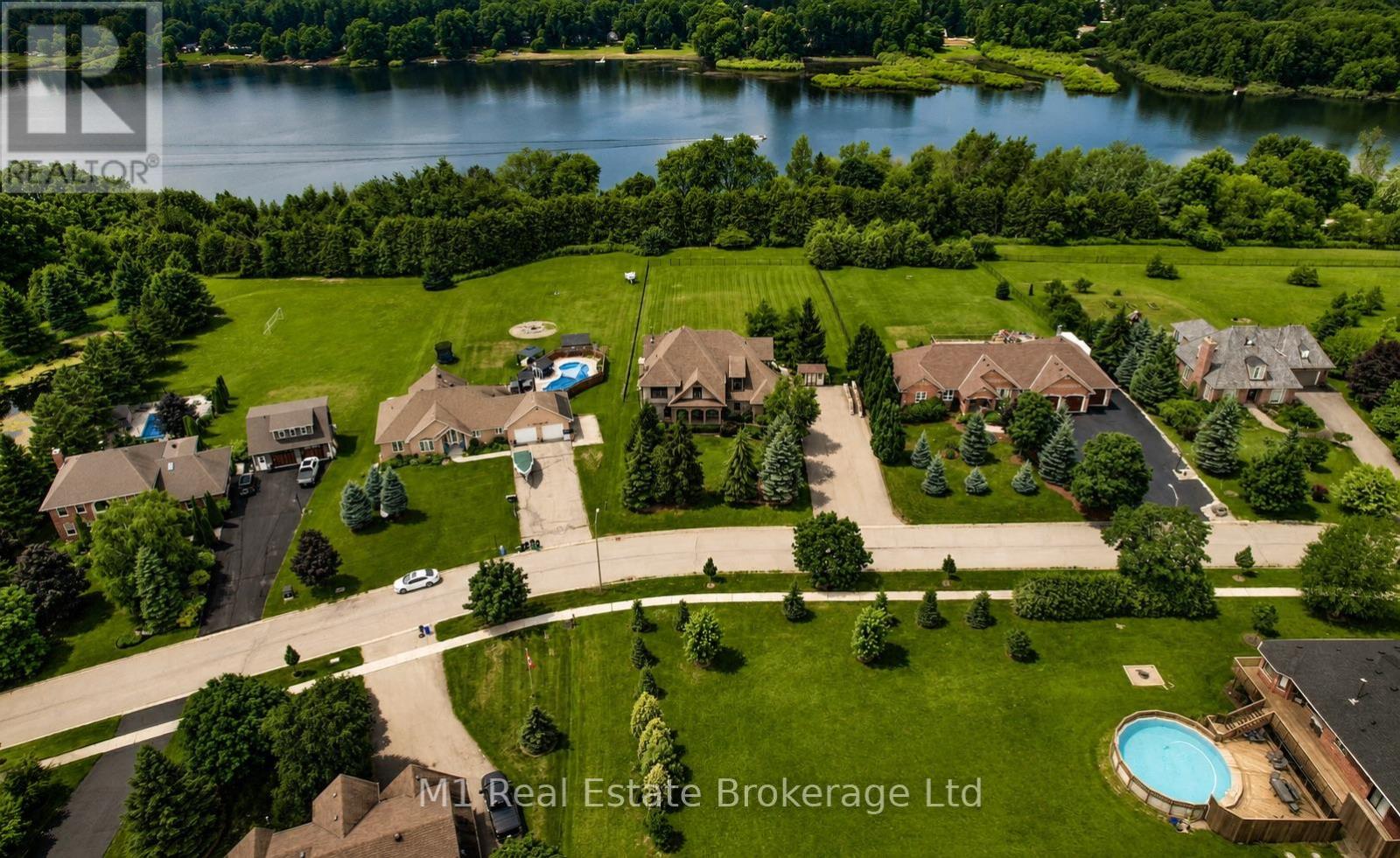 88 Conservation Trail, Centre Wellington, Ontario  N0B 1J0 - Photo 47 - X13626306