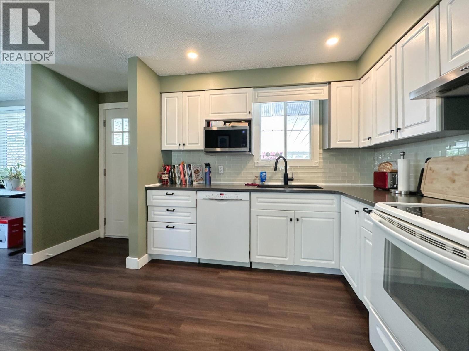 8505 70th Avenue, Osoyoos, British Columbia  V0H 1V0 - Photo 5 - 10391404