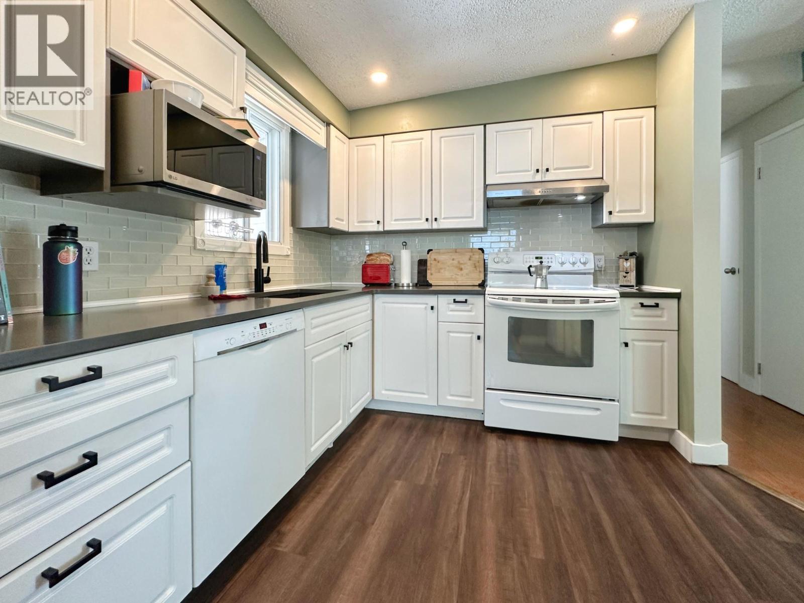 8505 70th Avenue, Osoyoos, British Columbia  V0H 1V0 - Photo 6 - 10391404
