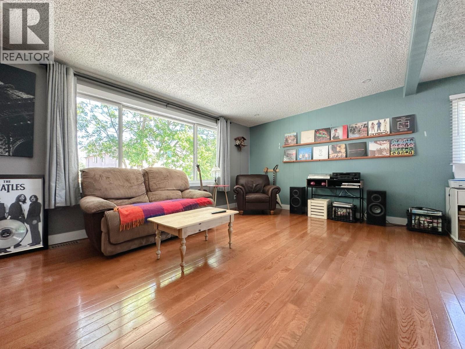 8505 70th Avenue, Osoyoos, British Columbia  V0H 1V0 - Photo 2 - 10391404