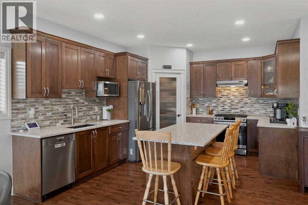 207 Strathmore Lakes Bend, Strathmore, Alberta  T1P 1Y9 - Photo 3 - A2324782
