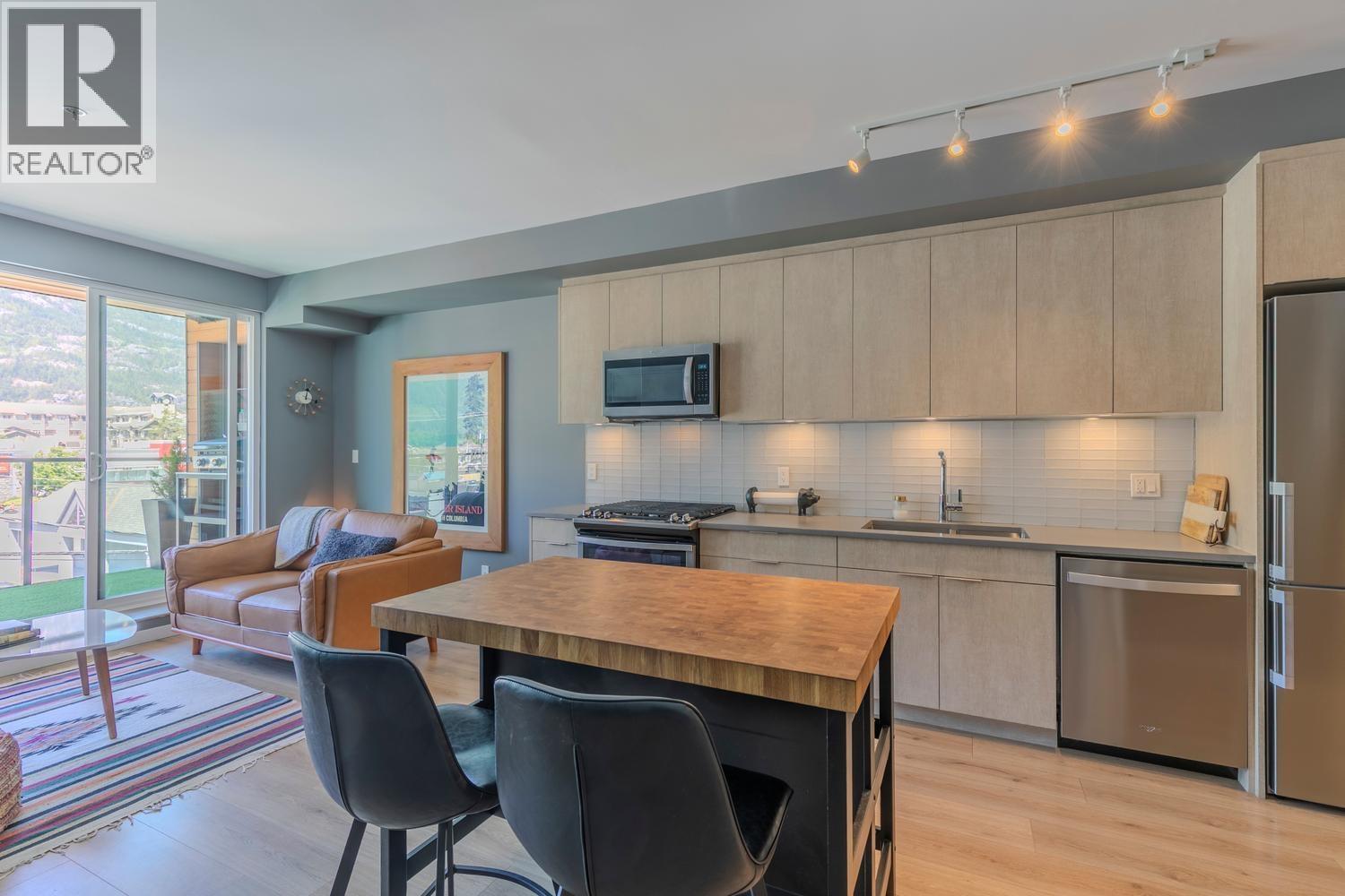 303 38165 Cleveland Avenue, Squamish, British Columbia  V8B 0P1 - Photo 18 - R3132340