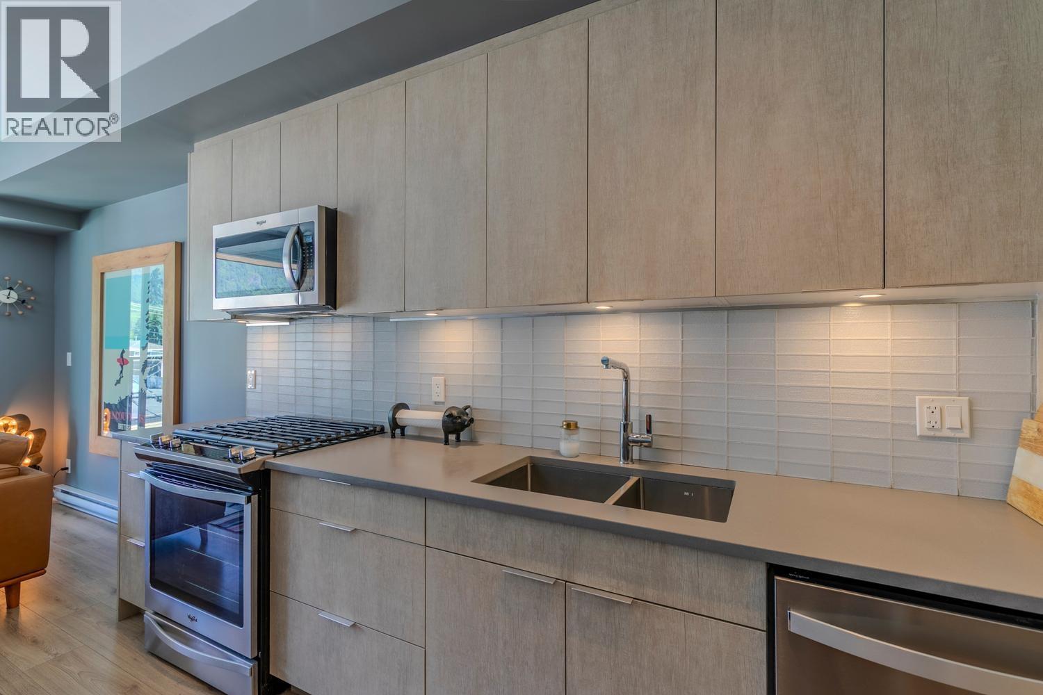 303 38165 Cleveland Avenue, Squamish, British Columbia  V8B 0P1 - Photo 21 - R3132340