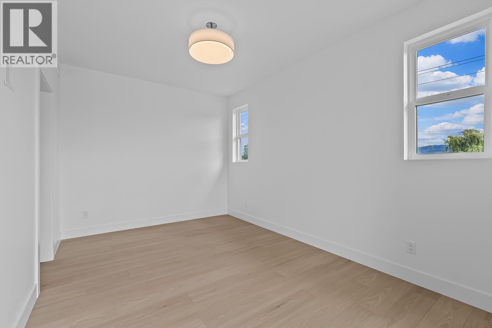 662 Birch Avenue Unit# 2 Kelowna, BC V1Y3H1_36
