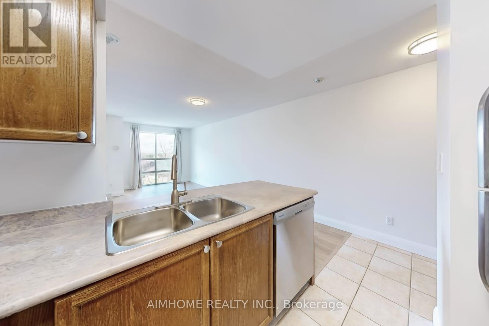 413 - 3 ELLESMERE STREET, Richmond Hill, Ontario